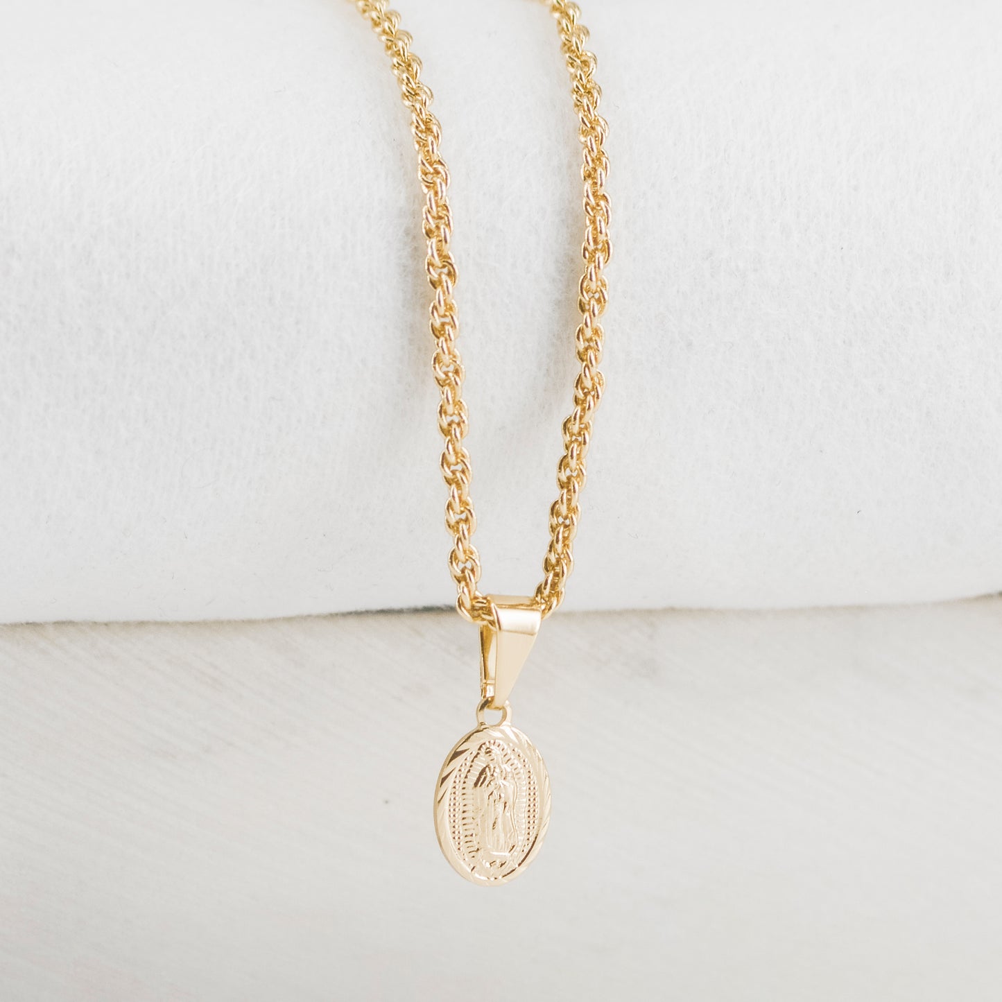 COMBO CADENA LAZITO + DIJE VIRGEN